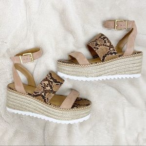 Crown Vintage Snakeskin Platform Wedge Espadrille Sandals 8.5